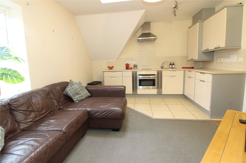 Property photo 2 of 9 Picture No. 04