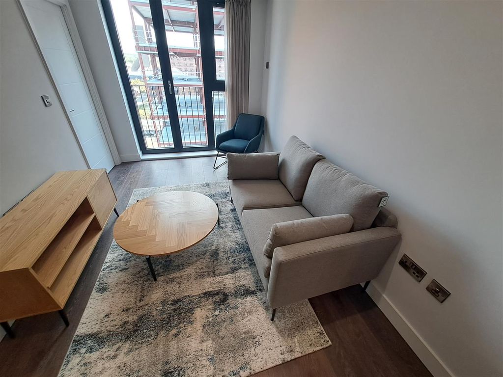 Property photo 2 of 11 501.Jpg