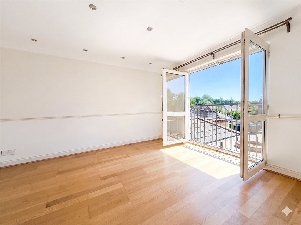 Property photo 2 of 13 Picture No. 06