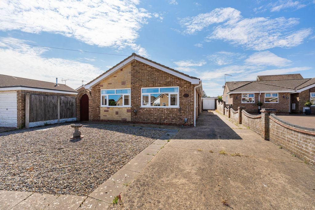 Property photo 1 of 20