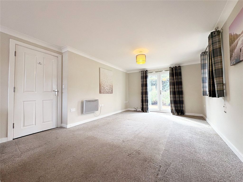 Property photo 3 of 9 Picture No. 10