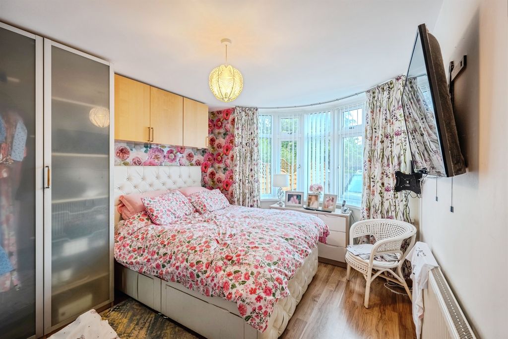 Additional image 15 of 2 bed flat for saleNew Road, Porthcawl CF36