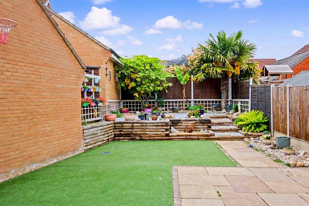 Property photo 2 of 19 Rear Garden