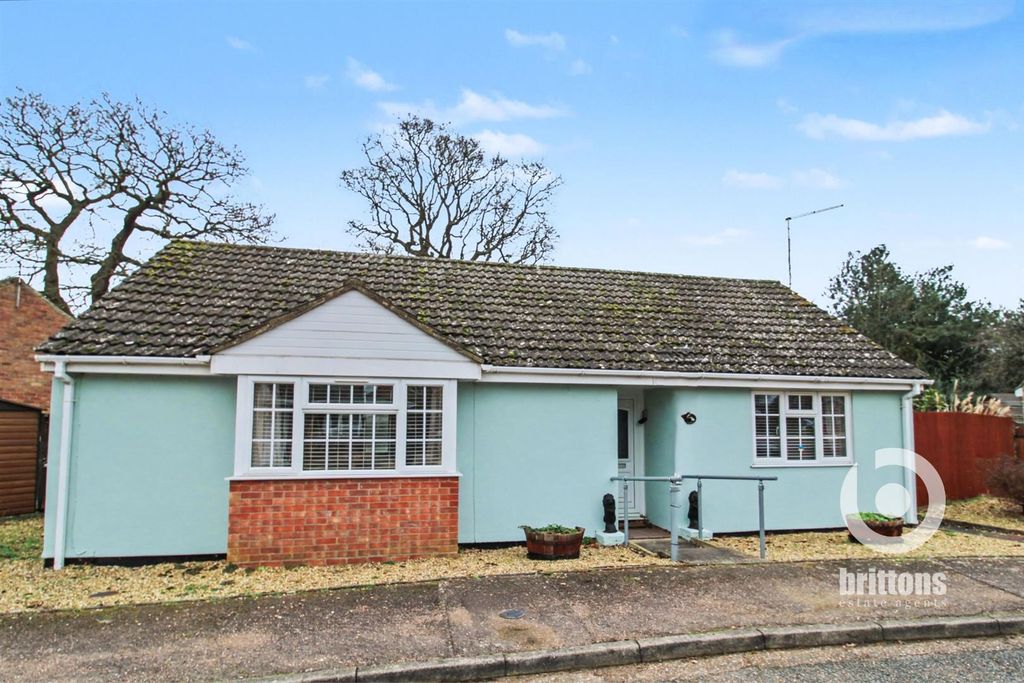 Property photo 1 of 18 Front Of Proeprty