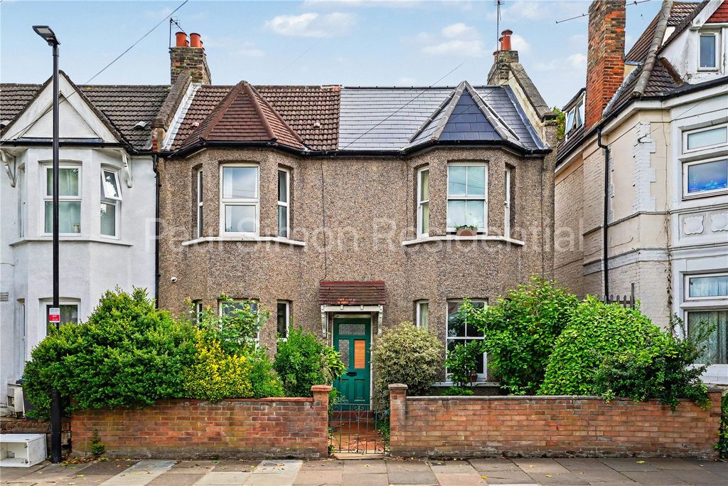 Property photo 2 of 14 Picture No. 23
