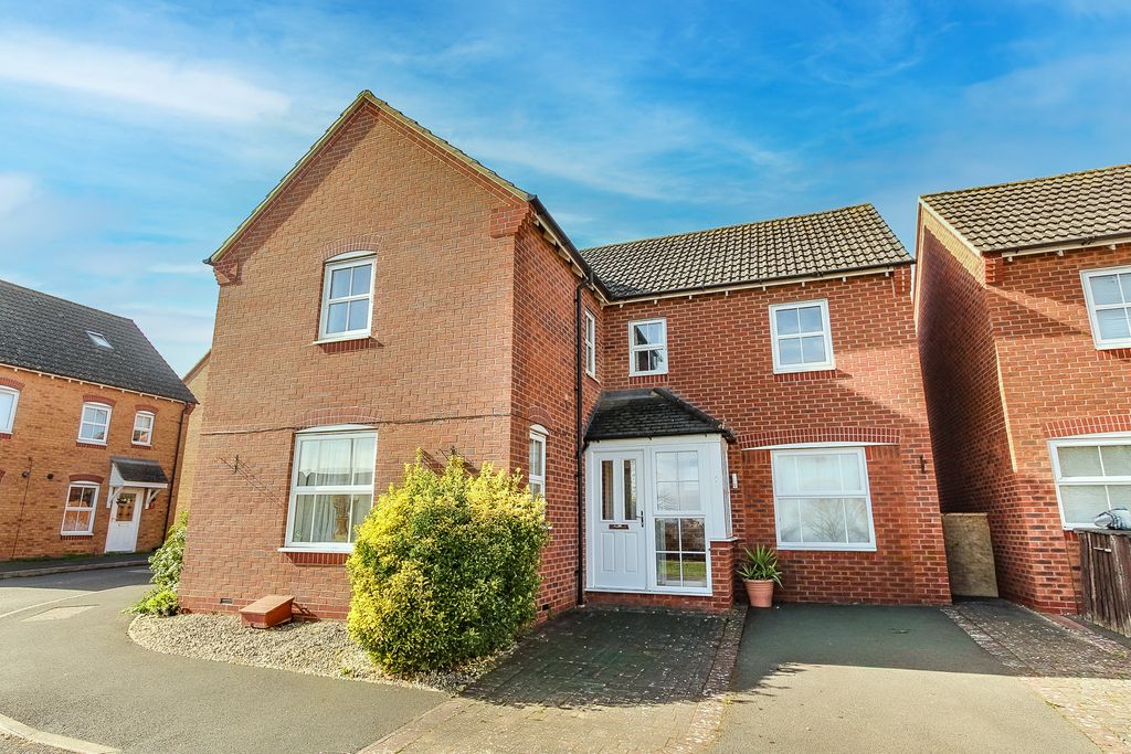 Property photo 1 of 13 Front