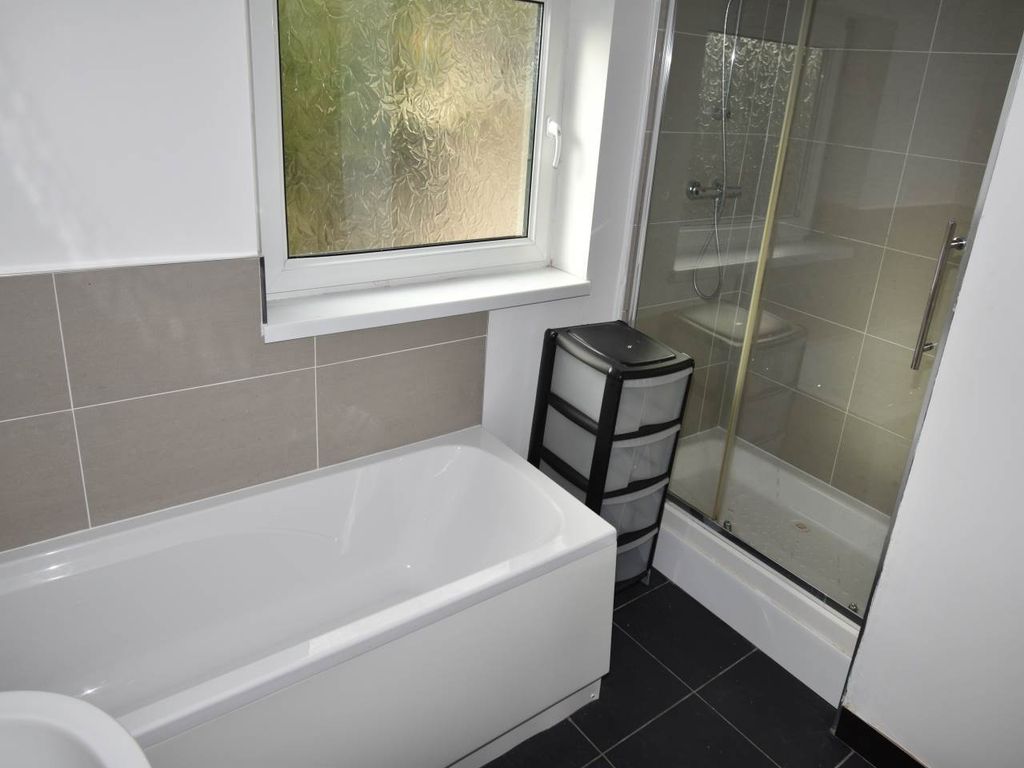 Property photo 1 of 12 Ground Floor Bathroom 2