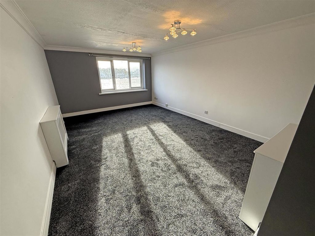 Property photo 2 of 9 Living Room.Jpg