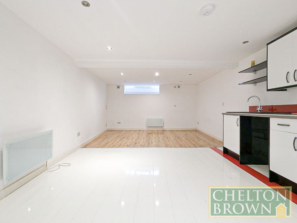 Property photo 2 of 15 Internal