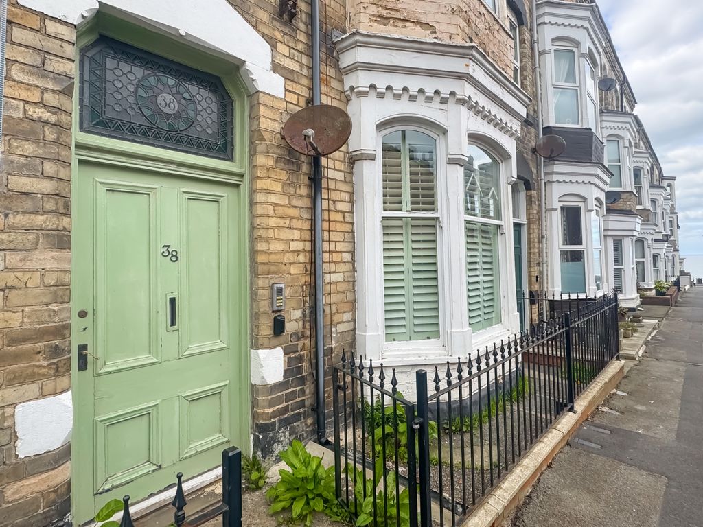 Property photo 1 of 7 Garnett Ewemove Saltburn