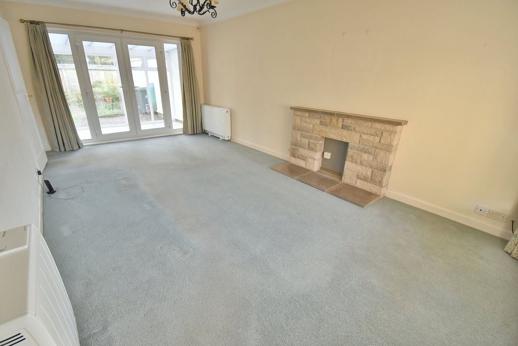 Property photo 3 of 21