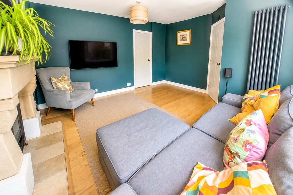 Property photo 3 of 16 6162A211-7846-4F0D-A27B-Cb06E96F7492.Png