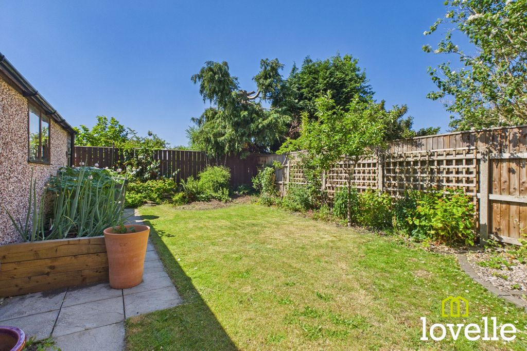 Property photo 2 of 22