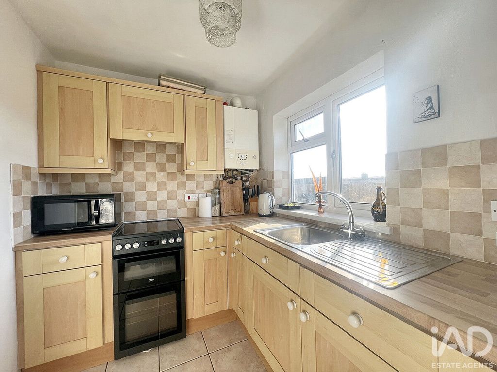 Property photo 3 of 10