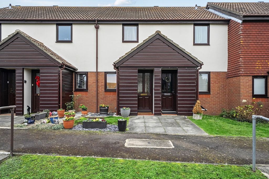 Property photo 1 of 12 External