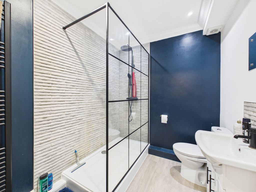 Property photo 2 of 6 Shower Room