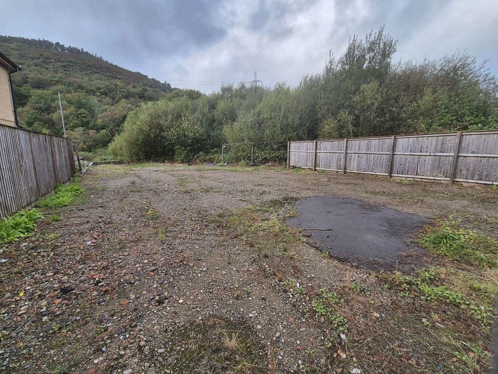 Property photo 3 of 3