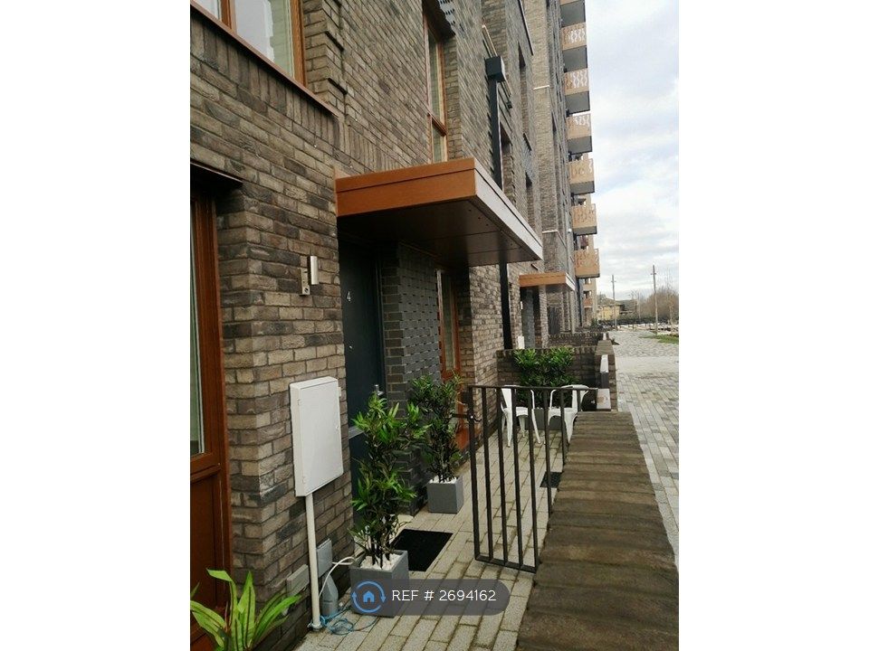 Property photo 3 of 31 Front Of House