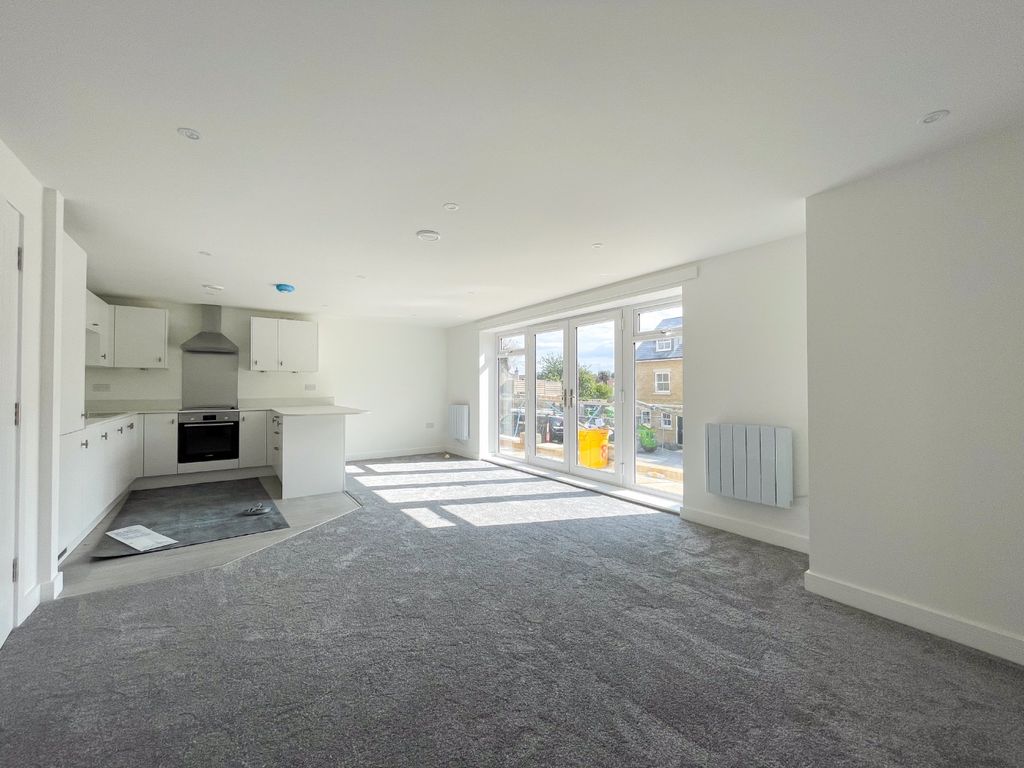 Property photo 3 of 11 4487622
