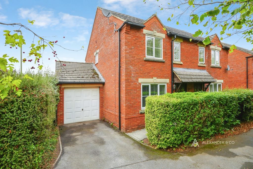Property photo 1 of 12 Pbox-Img.Jpg