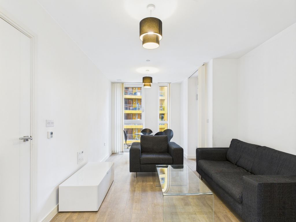 Property photo 2 of 8 Cam03501G0-Pr0302...