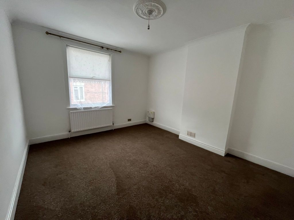 Property photo 3 of 10 Bedroom