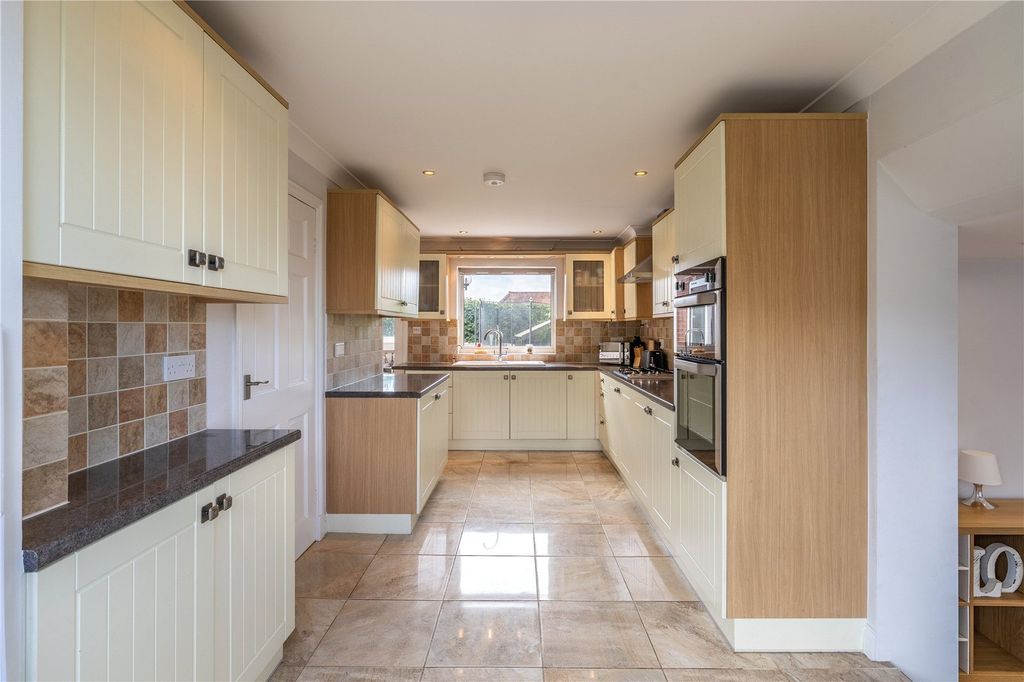 Property photo 3 of 48 Picture No. 40