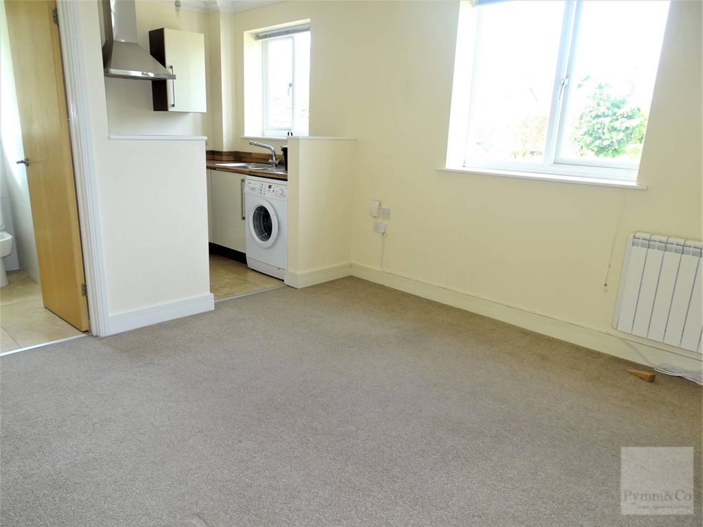 Property photo 2 of 6