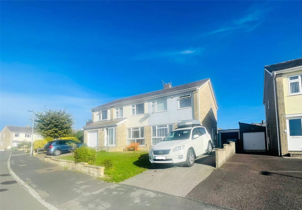 Property photo 2 of 15 Picture No. 27