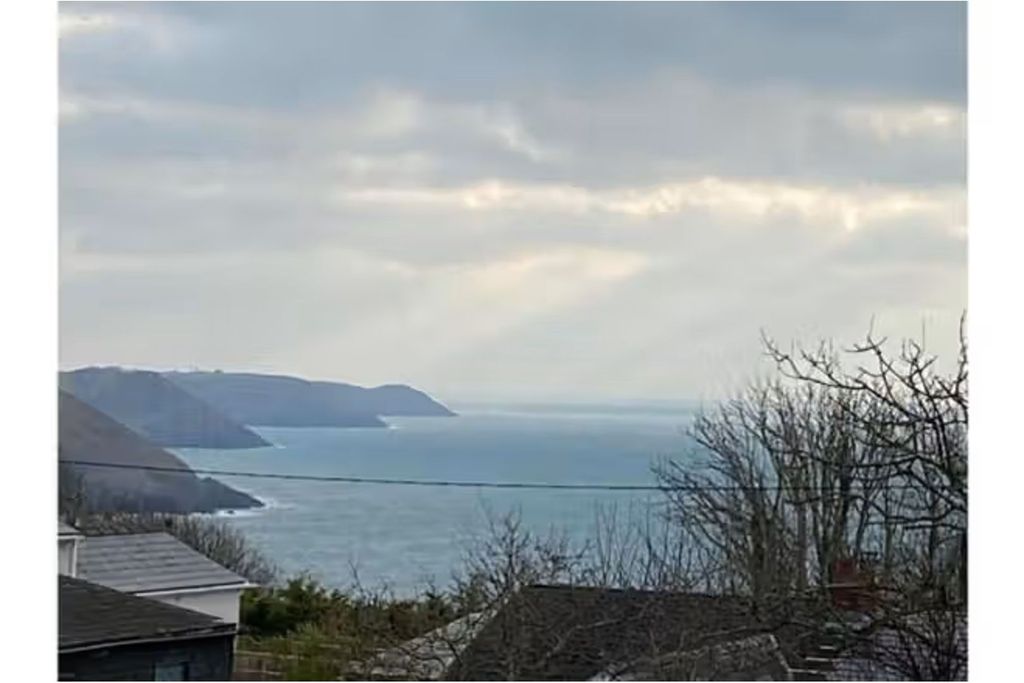 Property photo 3 of 25