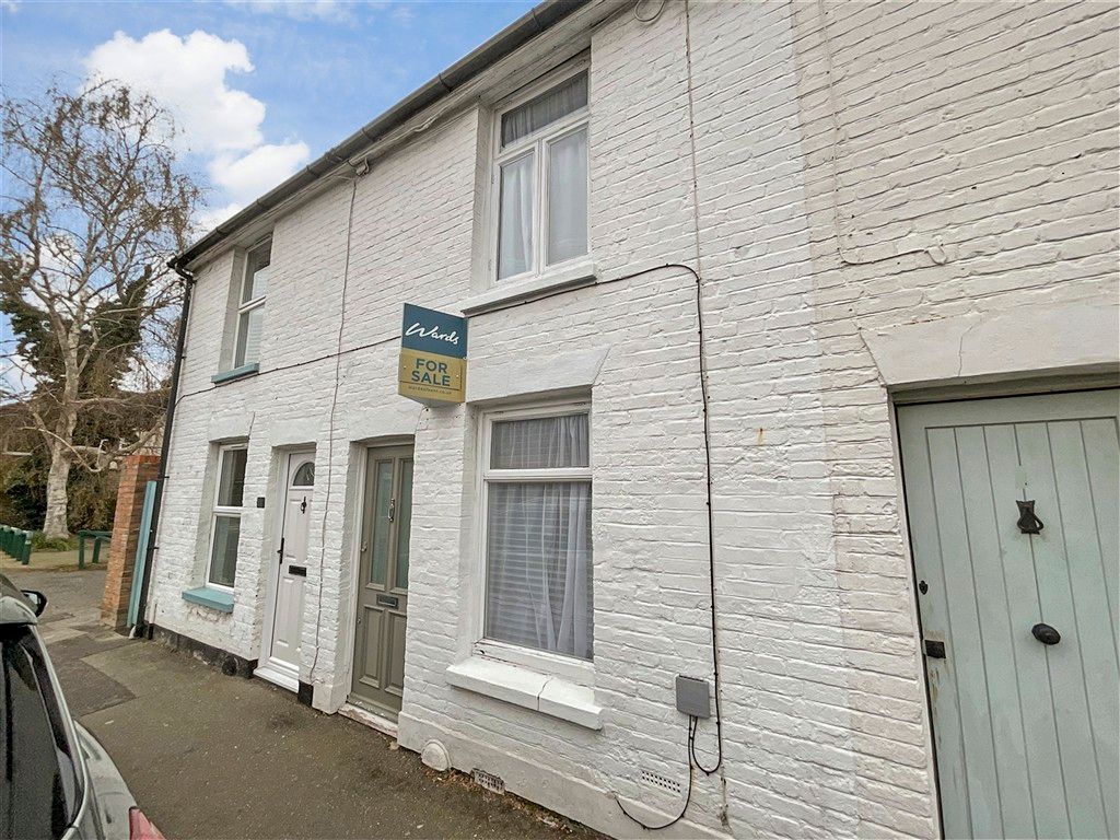 Property photo 1 of 6 Front