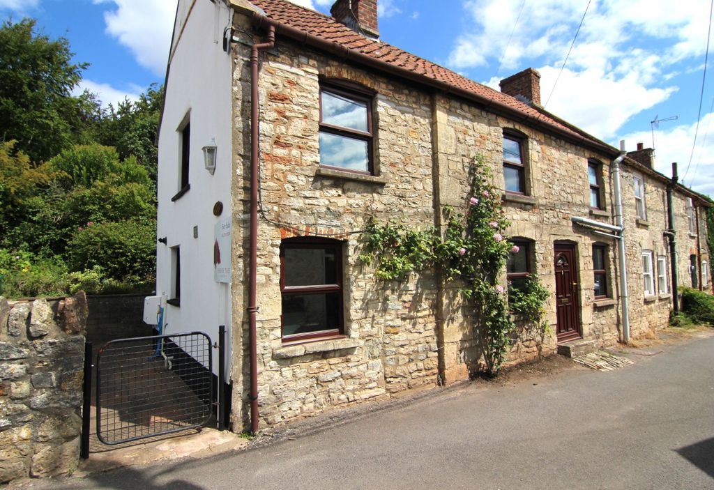 Property photo 1 of 18