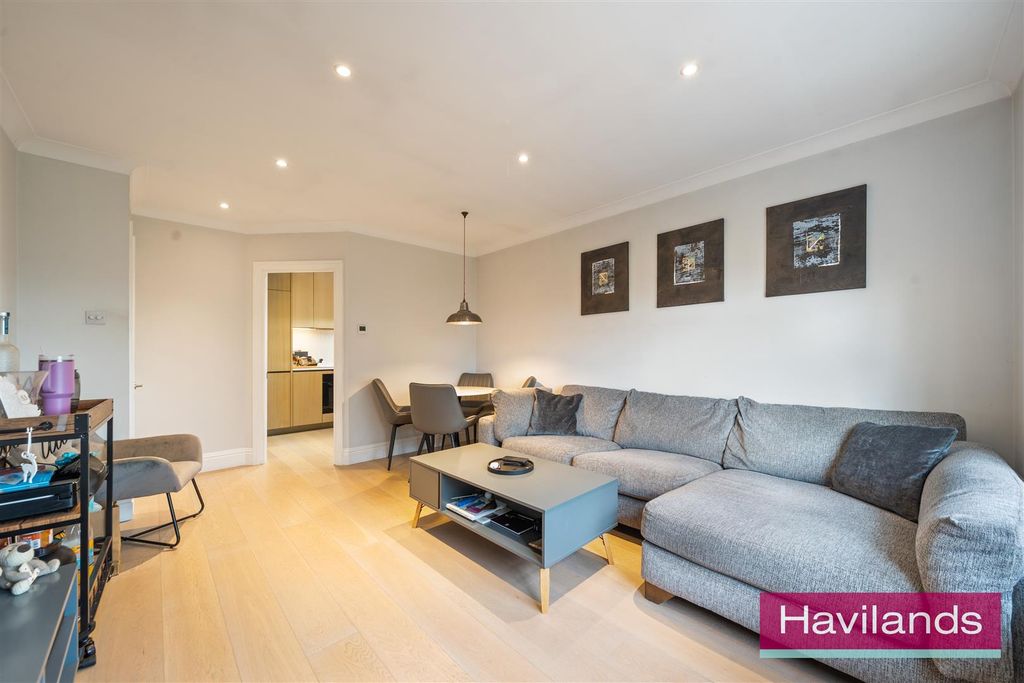 Property photo 2 of 12 Avon House-12.Jpg