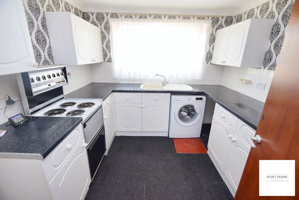 Property photo 2 of 8 Dsc_0033 (2).Jpg