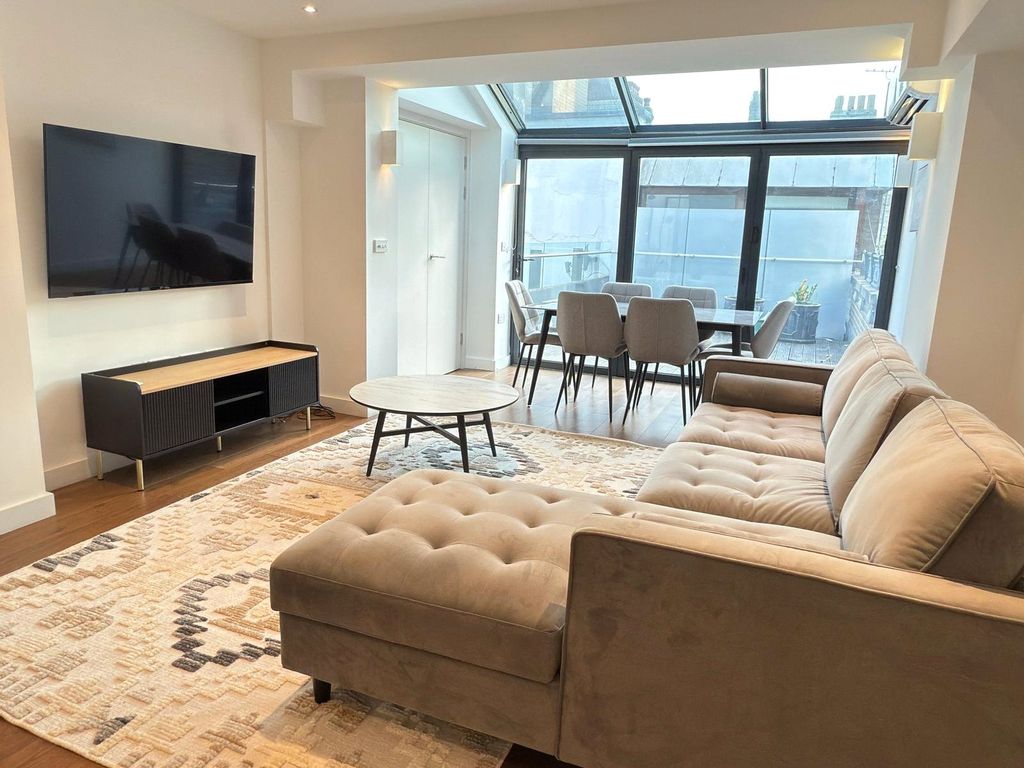 Property photo 2 of 14 Picture No. 20