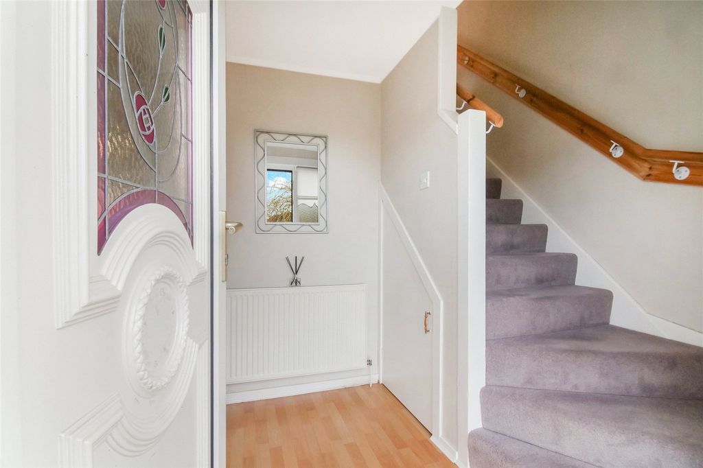 Property photo 2 of 22 Entrance