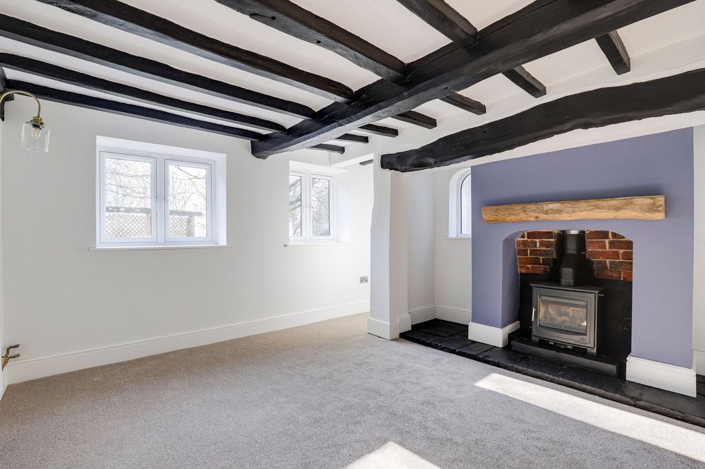 Property photo 3 of 36