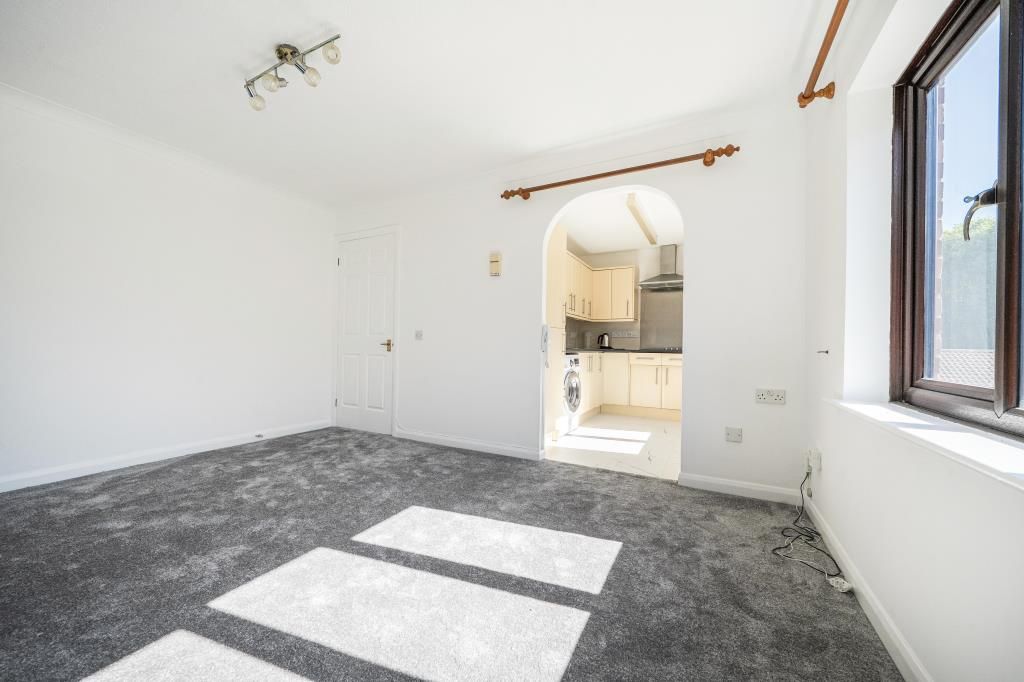 Property photo 3 of 15 Living Room