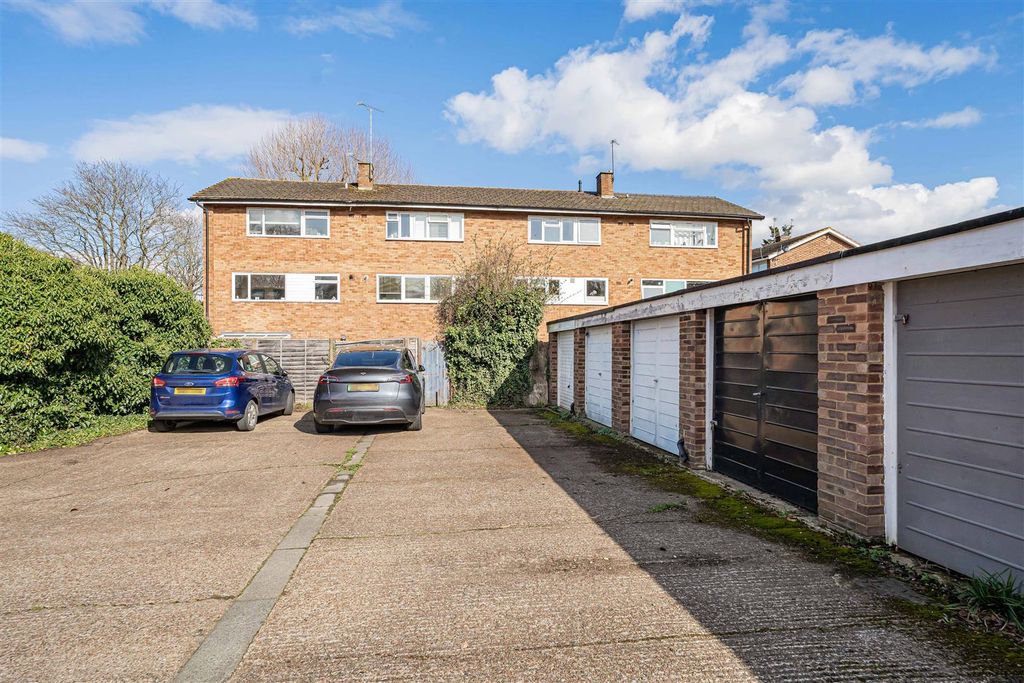 Property photo 3 of 3