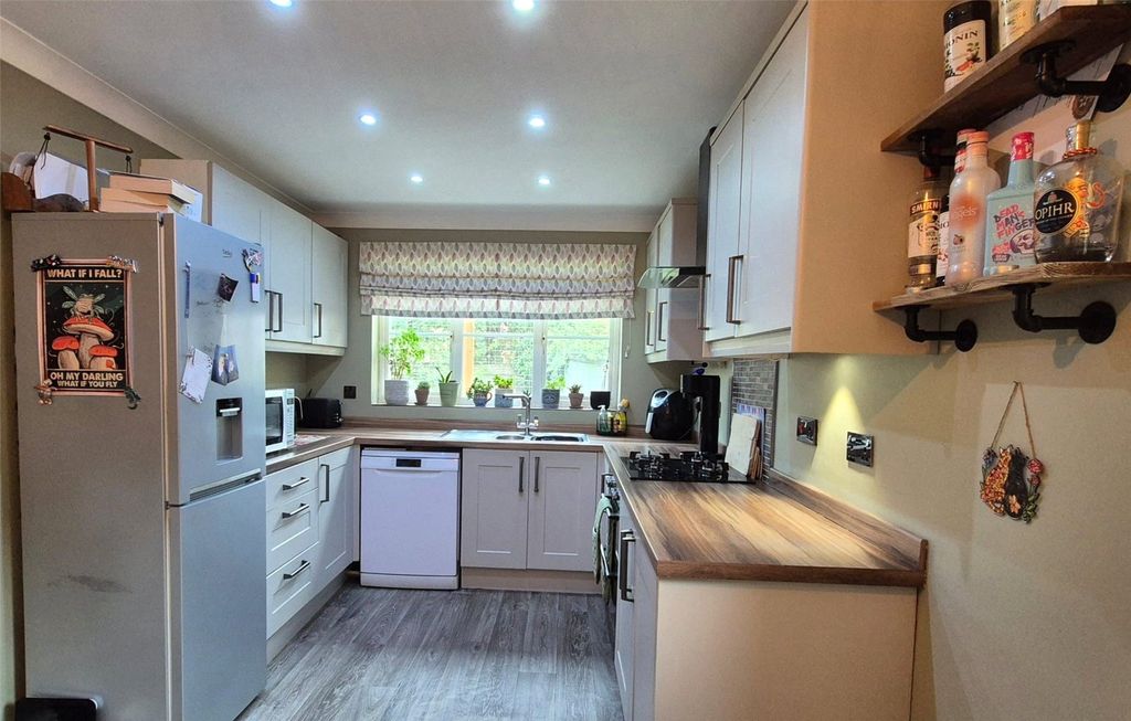 Property photo 2 of 19 Picture No. 02