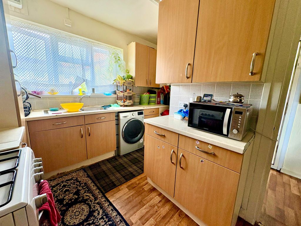 Property photo 2 of 4