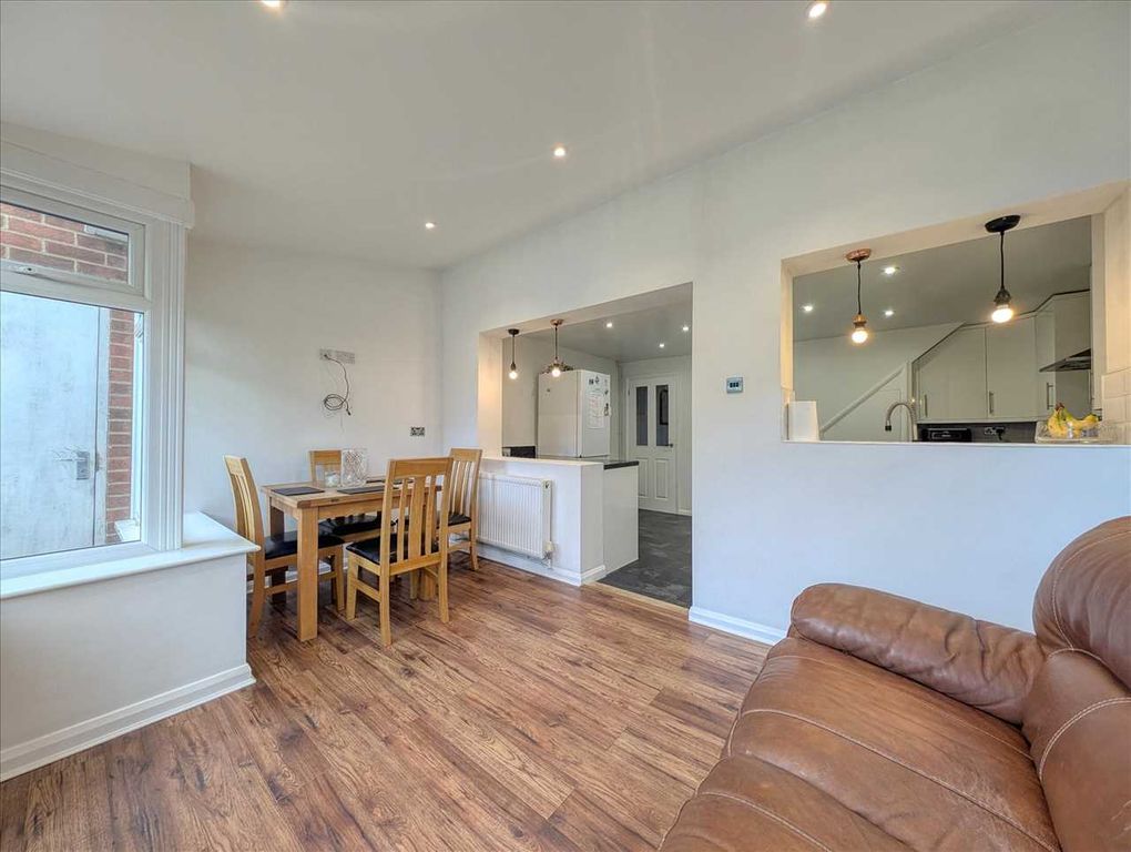 Property photo 3 of 15 Family / Dining Room