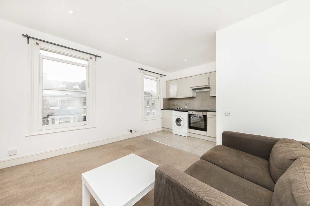 Property photo 2 of 5