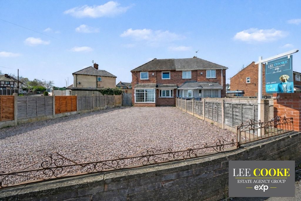 Property photo 2 of 20