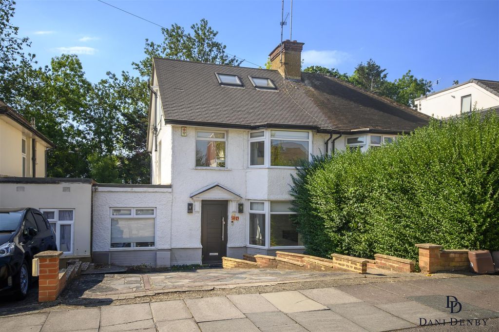 Property photo 1 of 19