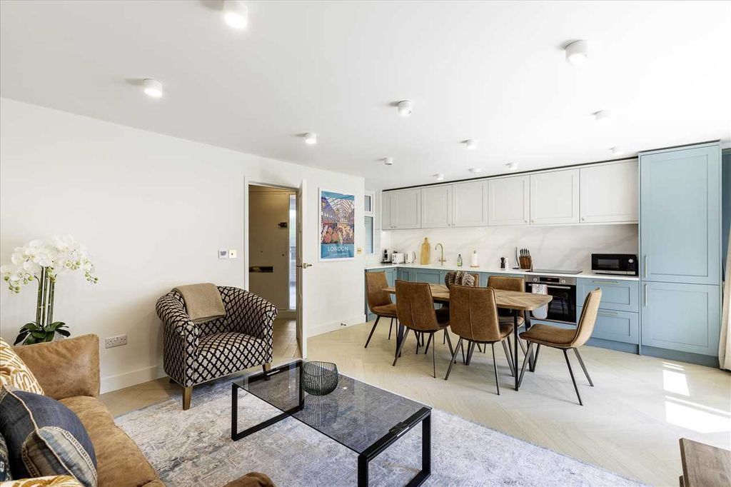 Property photo 3 of 30