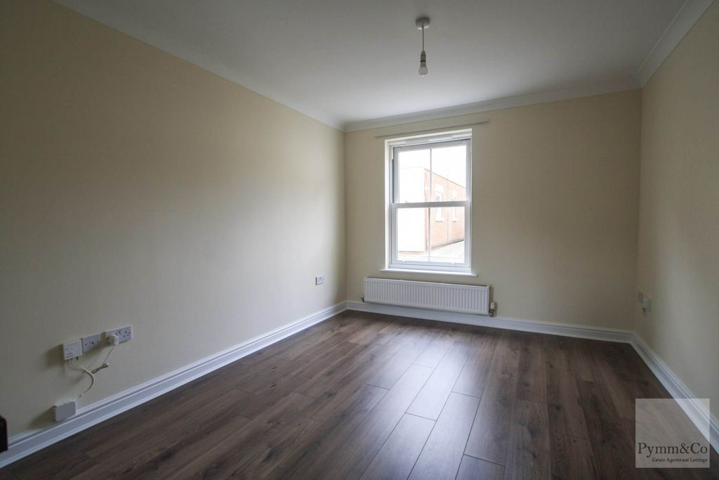 Property photo 1 of 5