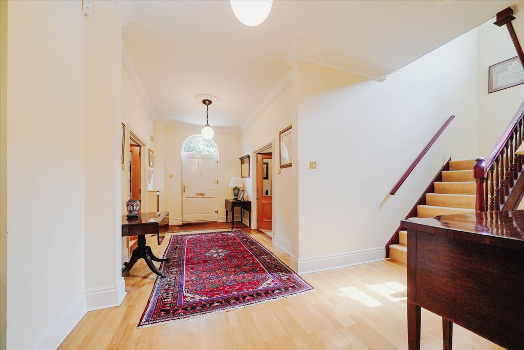 Property photo 3 of 10 Image