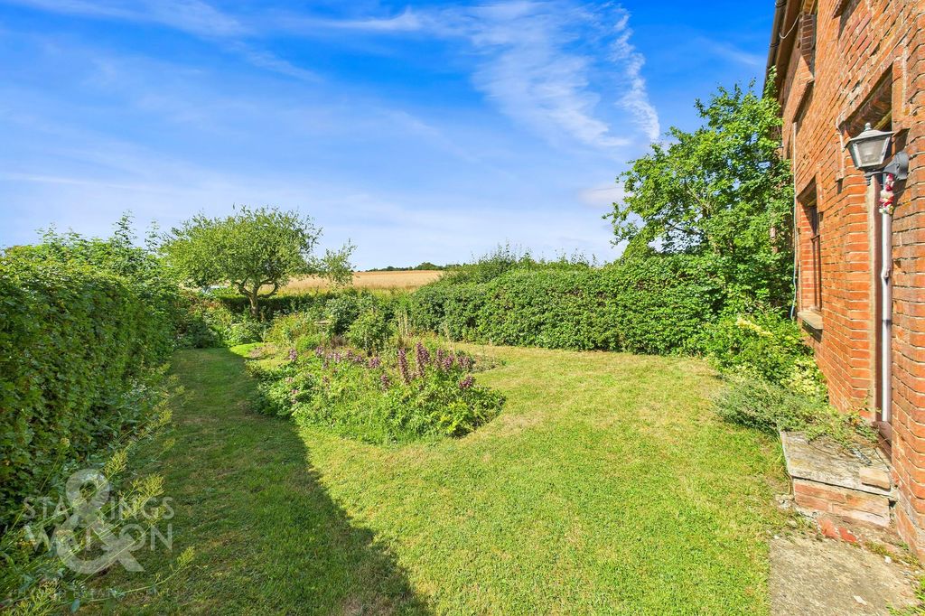 Property photo 3 of 29