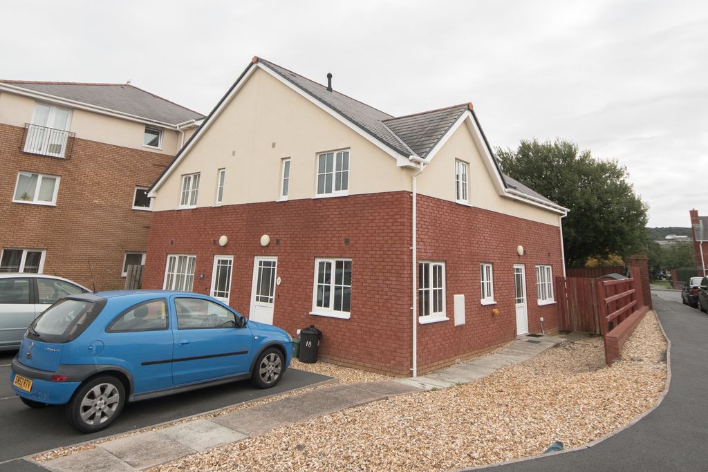 Property photo 3 of 7 Exterior